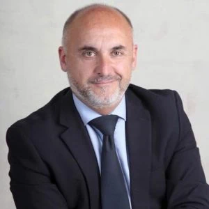 Dr. Xavier Melo